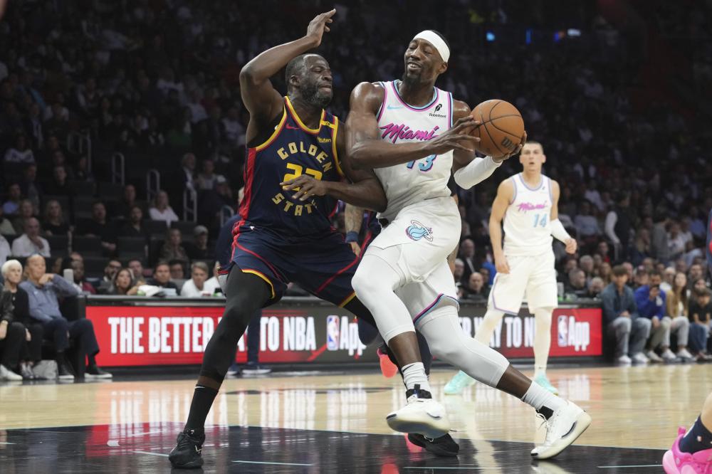 他在锋线上 他在锋线上